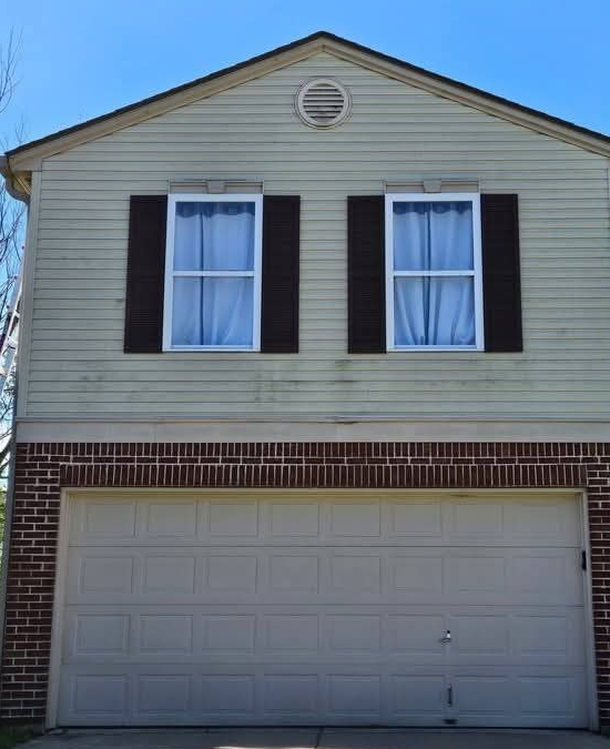 Before and after House Washing
